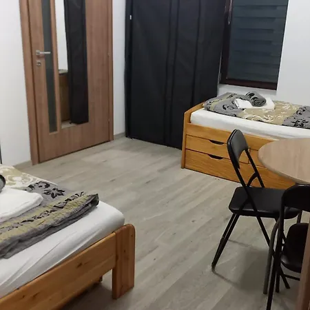 Avalon Vendeghaz * Levelek